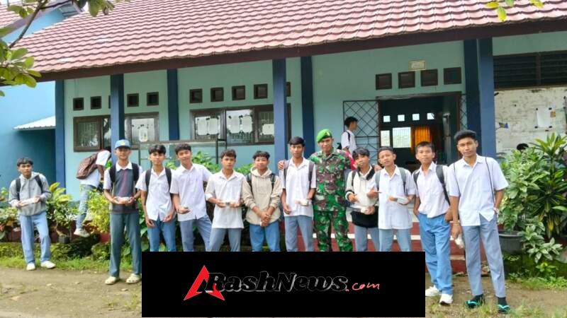 Serda Rusdiansyah Pastikan Distribusi MBG Tepat Waktu di SMKN 1 Brang Rea