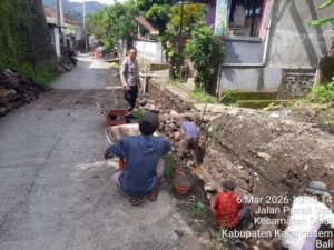 Kegiatan sambang Bhabinkamtibmas Desa selat ke warga binaan untuk sampaikan pesan kamtibmas.