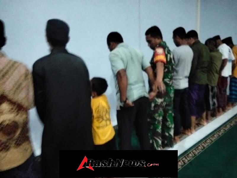 Sholat Subuh Berjamaah Babinsa Donggo Berjalan Aman dan Tertib