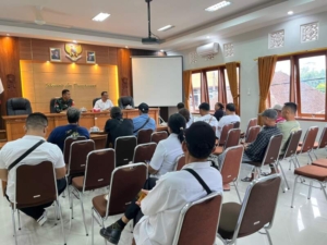 Rapat Keamanan Jelang Perayaan Hari Raya Nyepi, Babinsa Nyalian Tegaskan Komitmen Bersama Ciptakan Kamtibmas Wilayah Kondusif
