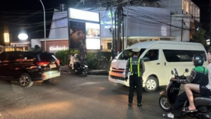 Polsek Kuta Utara Konsisten Strong Point Layani Pengguna Pengguna Jalan Malam Hari