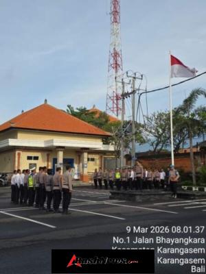 Propam laksanakan giat Pengecekan & pengawasan personil Polres Karangasem yang melaksanakan giat Apel KRYD di Mako Polres Karangasem.
