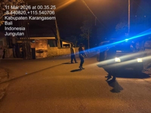Jaga Kamtibmas Tetap Kondusif, Polsek Bebandem Gelar Blue Light Patrol Hingga Dini Hari