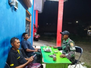 Patroli Malam Koramil Jereweh Imbau Warga Jaga Keamanan Lingkungan