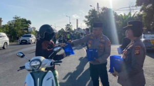 Polres Badung Berbagi Takjil, Pererat Silaturahmi dan Tebar Kepedulian untuk Masyarakat