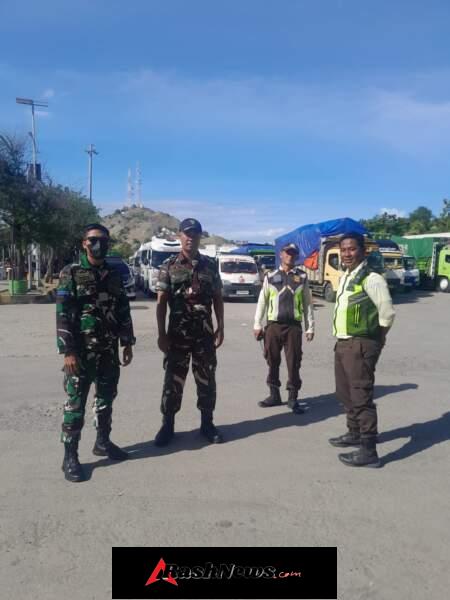 Jaga Keamanan Wilayah, Babinsa Koramil 1628-04 Poto Tano PAM Pelabuhan