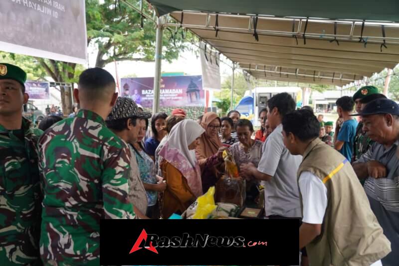 Korem 161/Wira Sakti Gelar Bazar Ramadan, Masyarakat Nikmati Sembako Harga Terjangkau