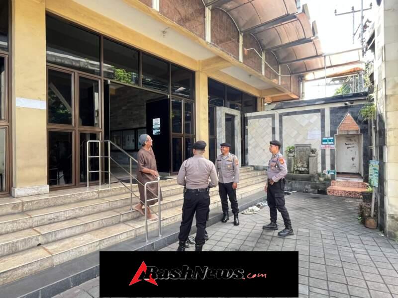 Patroli Dialogis di Masjid Raya Ukhuwwah, Sat Samapta Polresta Denpasar Ajak Umat Jaga Kamtibmas Jelang Idul Fitri dan Nyepi