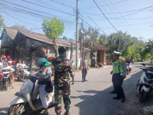 Gelar Pengamanan Melasti, Danramil Nusa Penida Tegaskan Upaya Perkokoh Kemanunggalan Dan Jaga Kelestarian Tradisi