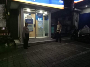 Polsek Abiansemal Intensifkan Patroli Dialogis, Sambangi Kawasan Perbankan BRI