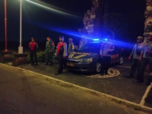Patroli Terpadu Malam Hari, Polsek Abiansemal Bersama Instansi Terkait Jaga Stabilitas Kamtibmas