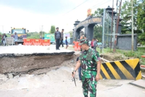 Wagub NTT dan Dandim Cek Jalur Alternatif Darurat