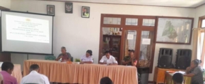 Warga Oemasi Antusias Ikuti Musdes Penetapan Bantuan Tunai