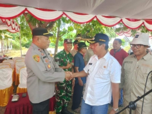 Bupati Sumbawa Barat Resmikan Panen Melon Hidroponik Sistem Machida