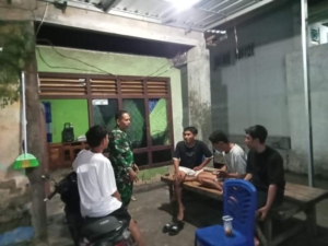 “Ronda Malam Jadi Ruang Kebersamaan, Babinsa dan Warga Jaga Lingkungan dengan Hati”