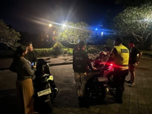 Patroli Malam Minggu, Polsek Mengwi Antisipasi Balapan Liar