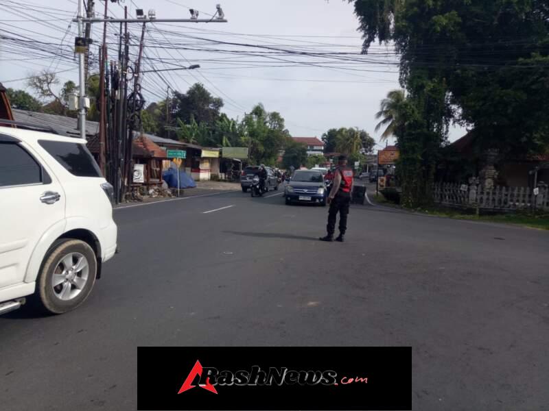 Pengaturan Lalu Lintas Minggu Sore, Polsek Abiansemal Antisipasi Lonjakan Aktivitas Masyarakat