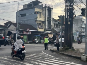Kapolsek Kediri Waskat Penggelaran Personil Atensi Kemacetan dan Laka Pada Simpul-simpul Kerawanan