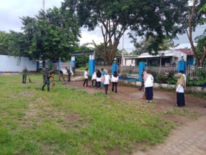 Wujudkan Sinergitas Yonif TP 875/SYP bersama Kecamatan Pekat ciptakan lingkungan bersih dan nyaman