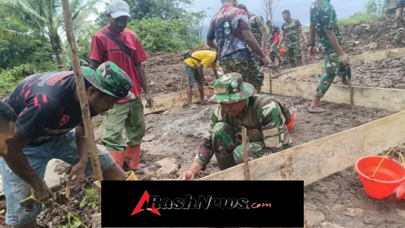 Bangun Infrastruktur Desa, Satgas TMMD Ke-127 Kodim 1603/Sikka Percepat Pengecoran Crossway di Kecamatan Waiblama