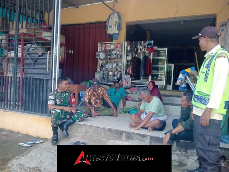 Pererat Silaturahmi, Babinsa Sawe Edukasi Warga Soal Cerdas Bermedsos