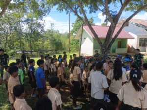 TMMD Ke-128 Hadir di Sekolah, Siswa Ate Engge Antusias Ikuti Pelatihan PBB