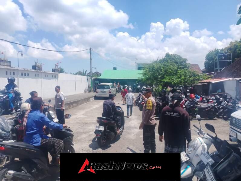 Polsek Kuta Utara Kerahkan Anggota Jaga Sholat Jumat Wujudkan Ibadah Aman dan Khusyuk