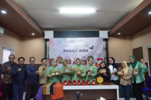 Dari Anyaman Tradisi Tas Ketak Lombok Persit Kodam IX/Udayana Siap Gebrak PERSIT BISA 2 di Jakarta