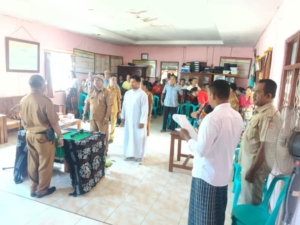 Kopda Eno Hadiri Sertijab Pj Kades Umauta, Wujud Dukungan TNI untuk Stabilitas Desa