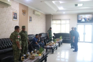 Dandim 1604 Kupang Terima Kedatangan Pangdam IX/Udayana Transit