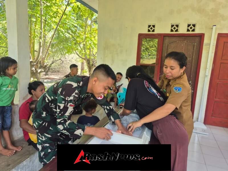 Tingkatkan Kesehatan Warga, Personil Kompi Medis Yonif TP 834/WM Aktif di Pustu Aeramo