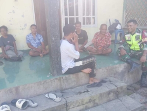 Strategi Tingkatkan Derajat Kesehatan, Babinsa Insut Hadir di Tengah Masyarakat