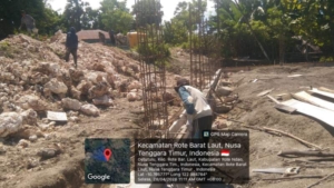 Babinsa Bersama Ketua Koperasi Awasi Proses Pembangunan KDKMP di Rote Barat Laut