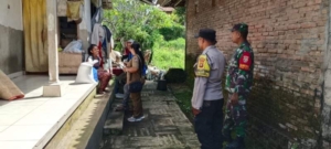 Sasar Lansia Dan Anak Yatim Piatu, Bainsa Nyalian Dampingi Vila Rosita Serahkan Bantuan Sembako