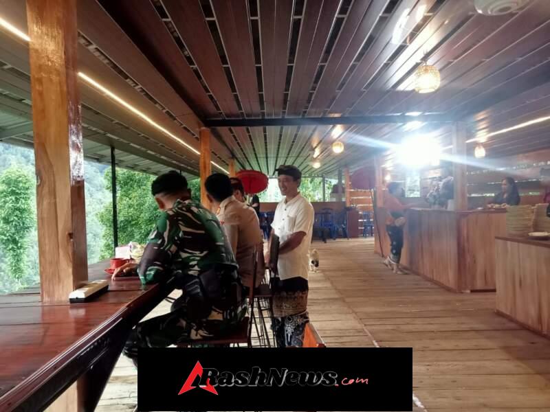 Peresmian Hanging Resto & Bar di Desa Sekumpul, Babinsa Dampingi Danramil Sawan Hadiri Acara