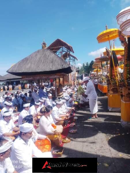 Anggota Koramil 1623-03/Rendang Laksanakan Pengamanan IBTK 2026 di Pura Agung Besakih