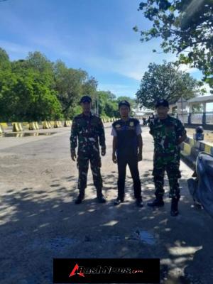 Hadir di Tengah Masyarakat, Babinsa Jaga Keamanan Pelabuhan Penyeberangan