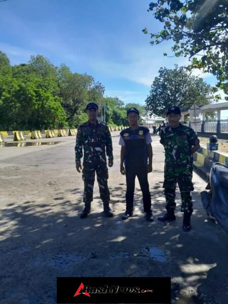 Hadir di Tengah Masyarakat, Babinsa Jaga Keamanan Pelabuhan Penyeberangan