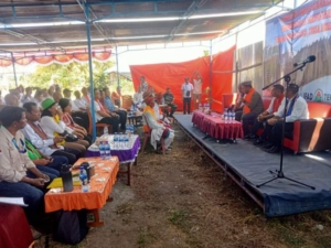 Sinergi TNI dan Pemda, Danramil Satarmese Sambut Kunker Bupati Manggarai di Desa Paka