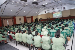 Pengarahan Danrem 163: Persit Harus Solid, Tangguh, dan Jadi Teladan di Masyarakat