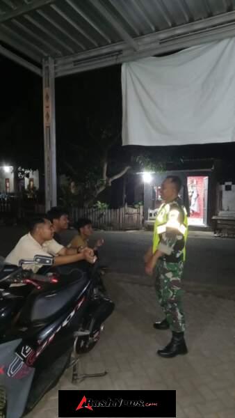 Hadir di Tengah Masyarakat, Koramil Moyo Hilir Pastikan Wilayah Tetap Aman