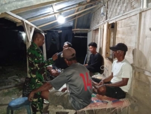 Babinsa Jambu Imbau Warga Jaga Kondusifitas Lingkungan