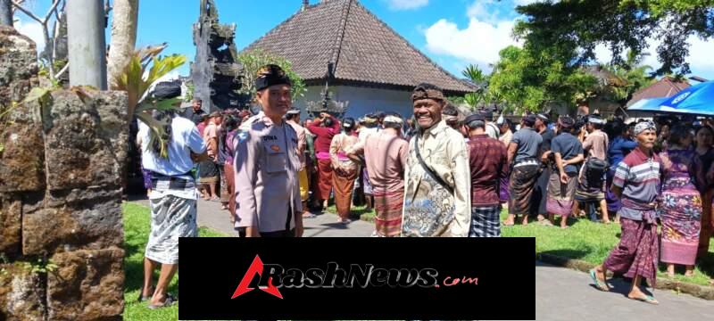 Sinergi Bhabinkamtibmas dan Pecalang, Amankan Tradisi Mekandal sebagai Warisan Budaya Desa Pengotan