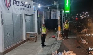 Polsek Pupuan Laksanakan Patroli Malam Hari untuk Memastikan Keamanan Wilayah Tetap Kondusif