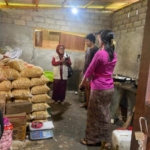 Dalam Rangka Sertifikasi Halal Legalitas Usaha UMKM, Babinsa Nyanglan Tegaskan Pentingnya Sertifikasi Halal