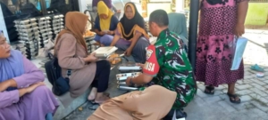 Wujud Kepedulian TNI, Babinsa Dampingi MBG untuk Ibu Hamil dan Balita