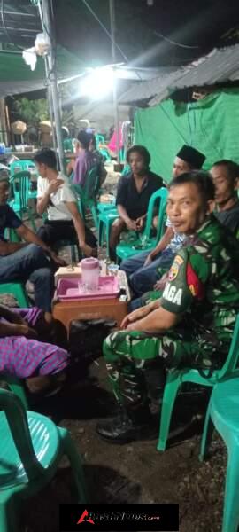 TNI Hadir di Tengah Masyarakat, Patroli Malam Jaga Ketertiban Seteluk