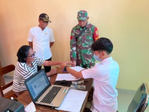 Kopka Wiful Pantau Langsung Pembagian BLT DD, Warga Anturan Terima Manfaat”
