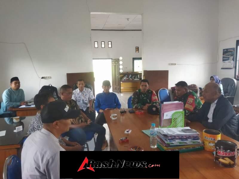 Melalui Komsos, Babinsa dan Muspika Lantung Komitmen Jaga Keamanan Wilayah