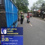 Satlantas Polres Karangasem Berikan Himbauan Parkir Truk di Obyek Wisata Candidasa